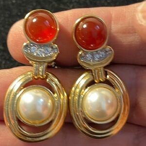 FAC Signed Vintage Gold Tone Dangle Clip On Earrings. MA